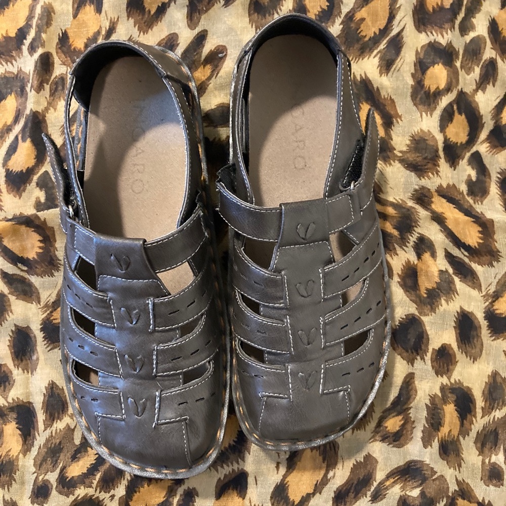 Ingaro clogs
